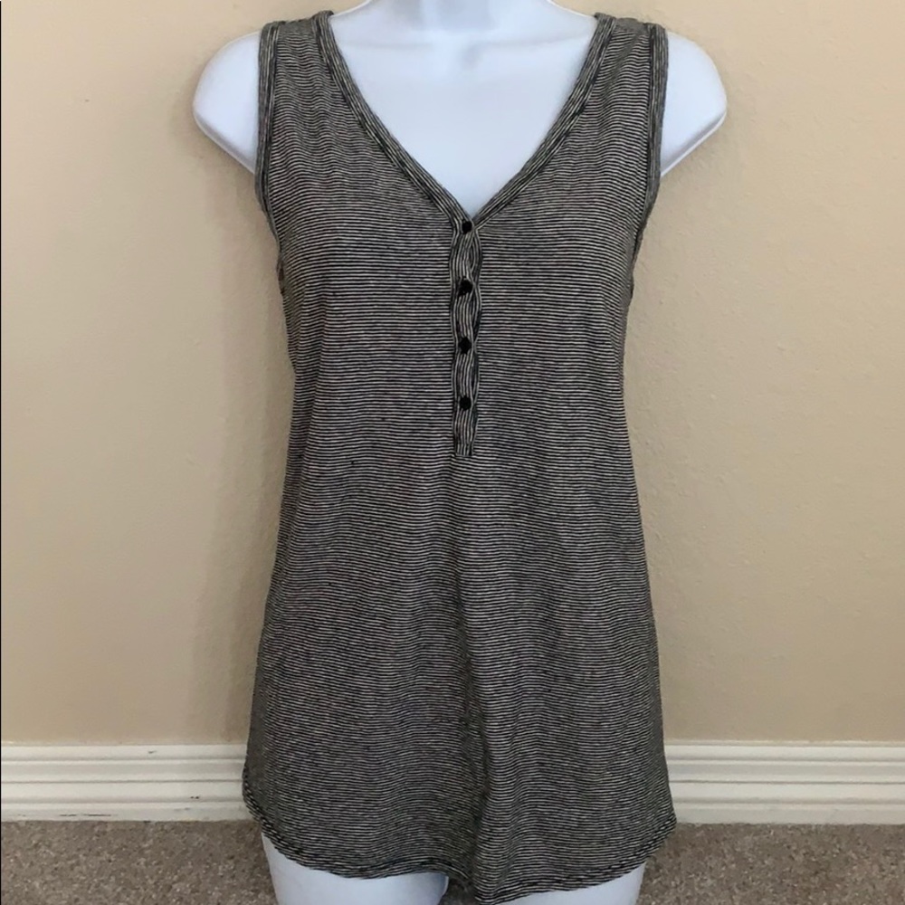 Prana sleeveless vneck top